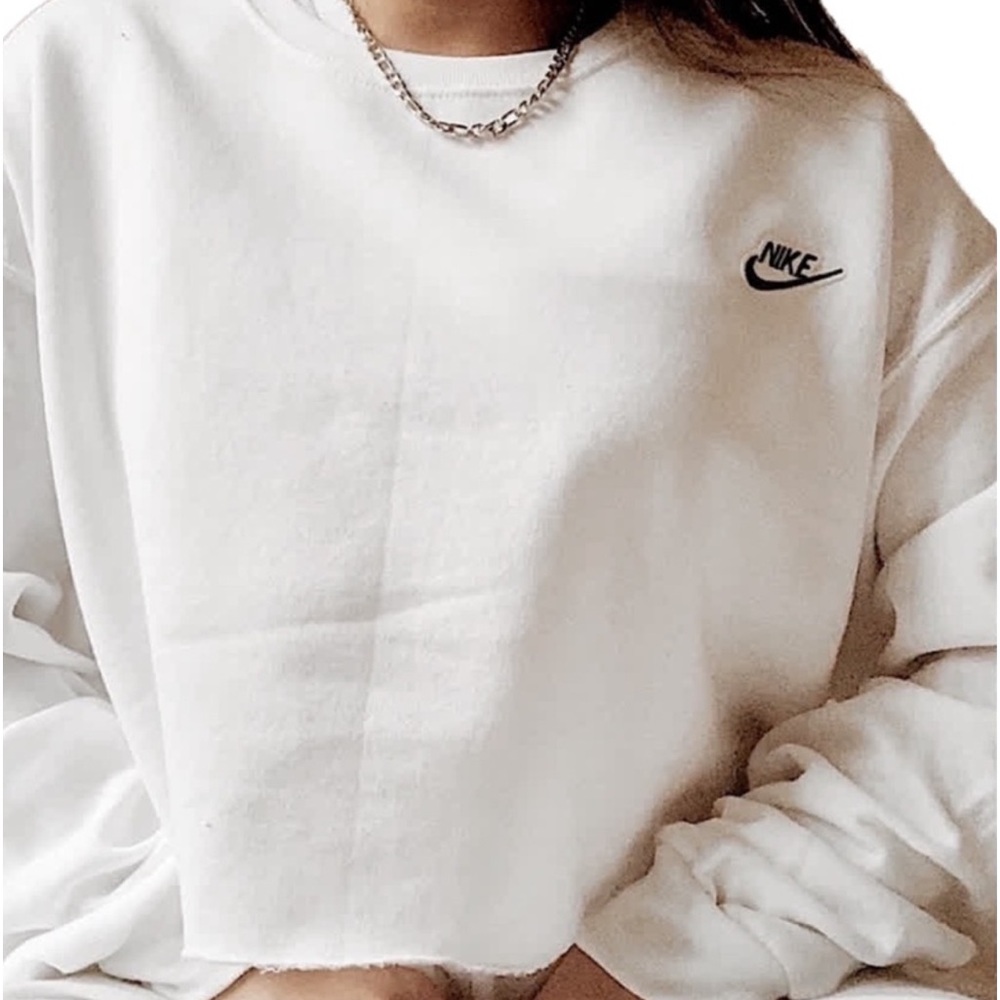 white custom cropped crewneck sweatshirt ♡ - Picture 4 of 5